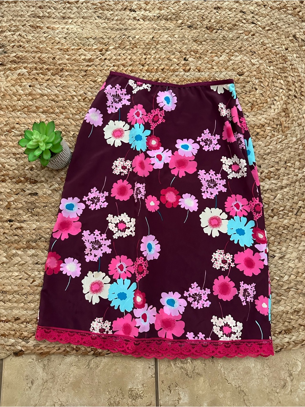 FLORAL MIDI SKIRT